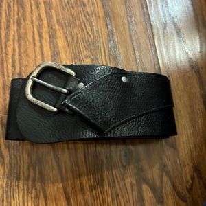 Black Italian Leather belt by Barney’s New York, Large